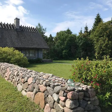 Romantiline Talu Lahe Aeaeres Padaste (Muhu)