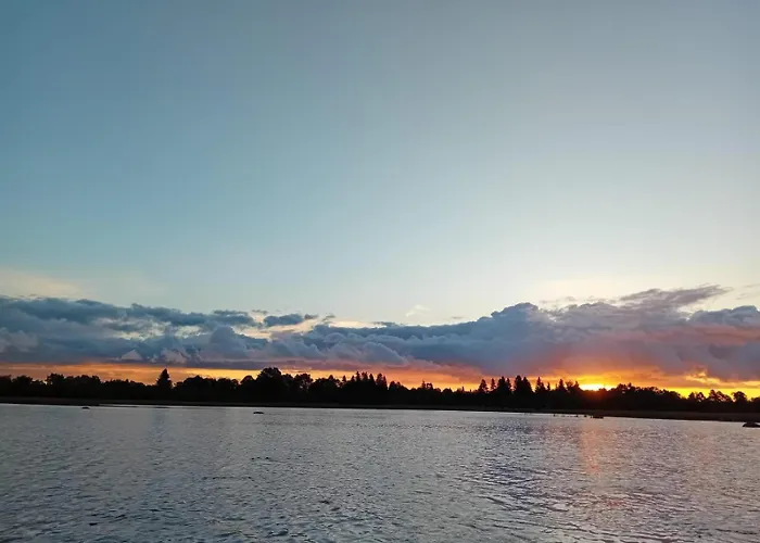 Vila Romantiline Talu Lahe Aeaeres *