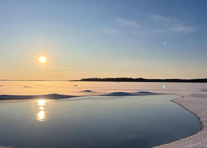 Romantiline Talu Lahe Aeaeres Villa Pädaste